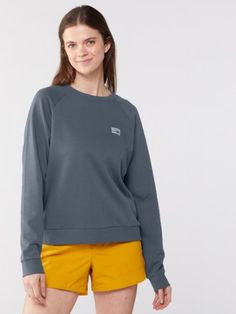 Made with Regenerative Organic Certified cotton  the Patagonia Essential women's top is a go-to for casual days that call for cozy comfort and classic crewneck style. Casual Midweight Crew Neck Top, Crew Neck Tops For Fall, Crewneck Sweatshirt Women, Crewneck Style, Embroidered Crewneck, Wrap Cardigan, Pullover Shirt, Rei Co-op, Crew Sweatshirts