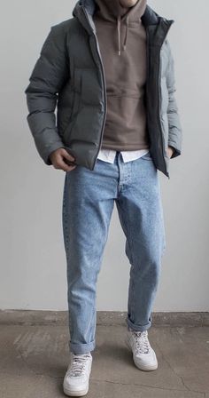 Winter Outfits Men Streetwear, Office Old Money, Old Money Fashion, Outfits Men Streetwear, Men Winter Jacket, Mens Smart Casual Outfits, Money Fashion