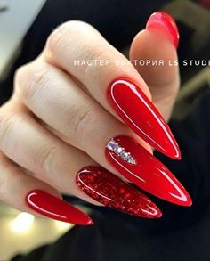 Molde F1, Red Manicure, Chic Nails, Cute Acrylic Nails, Trendy Nails, Nail Art Design, Red Nails