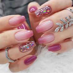 PRICES MAY VARY. 1.Acrylic nails press sulle unghie sono fatti di materiale ABS acrilico di alta qualità, più lucido, fermo e non fragile. Queste unghie finte sono a prova di scheggiature, sbavature, impermeabili. 2. 24 pezzi di copertura completa unghie false con 12 dimensioni, 1 pezzo di lima per unghie, 1 pz adesivi della gelatina del chiodo con 24 pieces.fake unghie possono uso ripetuto, adatto per dimensioni diverse delle unghie. 3.Fake unghie è facile da indossare, e ci vogliono solo pochi minuti per avere una manicure a livello di salone, perfetto per i principianti in nail art e le signore che hanno bisogno di una manicure veloce. 4.As regalo meraviglioso per la ragazza, la moglie, la figlia, la mamma o gli amici su Compleanno, Natale, San Valentino, Anniversario, Giorno del Ringra Ballet Nails, White Gradient, Pink Sparkles, Nails Press, Nagel Tips, Colorful Nails, Coffin Press On Nails, Fake Nails With Glue, Almond Nails Designs