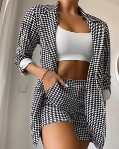 Houndstooth Shorts Two-Piece Suit sold by Fashionwomens101. Shop more products from Fashionwomens101 on Storenvy, the home of independent small businesses all over the world. Autumn Outwear, Blazer And Shorts, Looks Chic, Trend Fashion, Casual Sets, Set Outfit, Outfit Casual