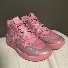 Worn 1 Time Might As Well Be Brand New Lamelo Ball Shoes, Bb Shoes, Pink Basketball Shoes, Mb 01, Iridescent Color, Lamelo Ball, Pink Iridescent, Shoes Puma, Puma Shoes