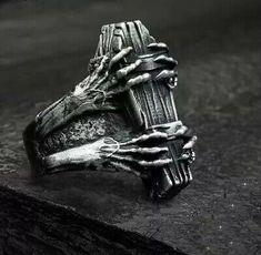 Coffin Ring, Golden Quartz, Claw Ring, Style Gothic, Biker Jewelry, Gold Watch Men, Gothic Rings, Stainless Steel Ring, Dead Man