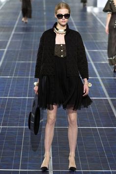 CHANEL 13S 2013 Black Silk Pearl Buttons Quilted Bodice Strapless Dress $5235  | eBay Summer Haute Couture, Glamorous Chic Life, Chanel Spring Summer, Moda Chanel, Chanel Outfit, Chanel Collection, Chanel Couture, Chanel Spring, Chanel Fashion