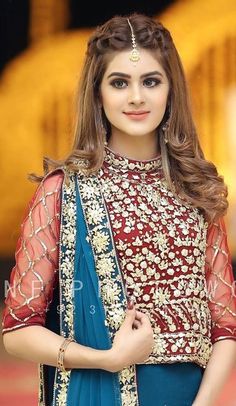 Lehenga Hairstyles, Hairstyles For Indian Wedding, Hairstyles For Gowns, Engagement Hairstyles, Indian Wedding Hairstyles, Open Hairstyles, Indian Bridal Hairstyles, Front Hair Styles, Peinados Fáciles Para Cabello Corto