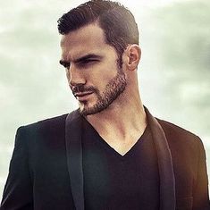 Discover 20 Short Haircuts for Men That Will Turn Heads Everywhere! From stylish short hairstyles for men to sharp mens haircuts straight hair, this collection has it all. Explore mens wavy haircuts and find the perfect look for your wavy hair. Whether you prefer mens medium length hairstyles or trendy mens hairstyles medium, you\'ll find inspiration here. Don’t forget about mens hairstyles thick hair that add volume and flair. Get ready to elevate your style game and make a statement! Classy Hairstyles