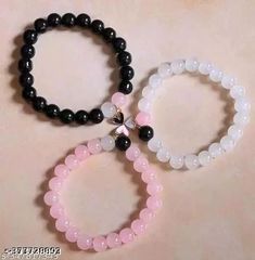 Trending Bracelet Designs, Trio Clay Ideas, Clay Bead Bracelet Ideas For Bff, Matching Bracelets For 3 Best Friends, Beaded Bracelets For Best Friends, Matching Trio Bracelets, Beaded Bracelet Designs Simple, Trio Matching Bracelets, Simple Beaded Bracelets Ideas