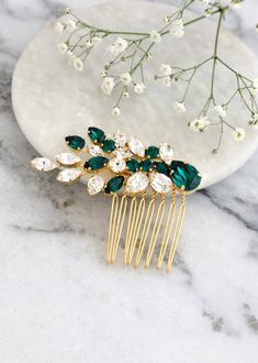 EMERALD HAIR COMB   #haircomb #emeraldhaircomb  Bridal Hair Comb Swarovski Emerald Hair Comb Emerald Green | Etsy Green Wedding Hair, Emerald Green Hair, Hair Accessories Green, Emerald Hair, Rhinestone Hair Comb, Hair Comb Bridal, Bridal Earrings Drop, Bridal Hair Comb, Bridal Hair Accessories