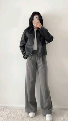 Espresso Pants Outfit, Smart Casual School Outfit, Forecasting Love And Weather Outfit, Korean Model Outfits, Monochromatic Beige Outfit, Outfit For Brown Skin, Light Colours Outfit, Fits And Bits, Korean Smart Casual Outfit