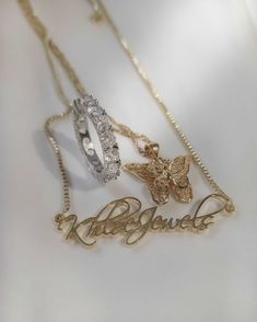 Mix Gold And Silver Jewelry, Custom Gold Jewelry, Calligraphy Name, Gold And Silver Jewelry, Custom Calligraphy, Jewelry Picture, Pretty Jewelry, Jewelry Lookbook, Jewelry Outfit