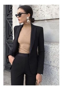 Winter Business Outfits, Classy Yet Trendy, Blazer Outfit, Professional Attire, Black Suit, Business Outfit, Pretty Style