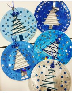 Paper Plates Christmas Crafts, Paper Plate Christmas Crafts, Christmas Art Projects, December Crafts, Winter Art Projects, Preschool Christmas Crafts, Christmas Kindergarten, Toddler Arts And Crafts, Kindergarten Crafts