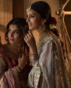 Zara Shahjahan Bridal, Queen Photoshoot, Indian Queen, Outfit Photoshoot, Zara Shahjahan, Pista Green, Saree Draping Styles, 2019 Makeup, Summer Bride