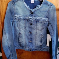 Tinsel Town Jean Jacket, Lightwash. New With Tags. Size Small Trendy Blue Fringed Outerwear, Trendy Blue Fringe Outerwear, Blue Winter Outerwear With Frayed Hem, Blue Frayed Hem Outerwear For Winter, Cute Jean Jackets, Studded Denim Jacket, Black Jean Jacket, Boho Jeans, Yellow Denim