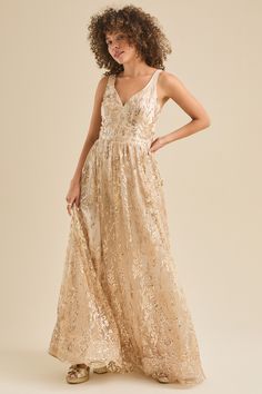 Eleanor Sequin Maxi Dress in Gold | Altar'd State White Dress Boots, White Dress Skirt, Trendy Cocktail Dresses, Christmas Skirt, Homecoming Outfits, Skirts With Boots, Sequin Maxi, Sequin Maxi Dress, Altar'd State