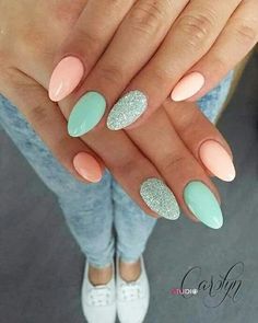 Easter Nail Art for 2021 sees a huge influx of tempting and irresistible spring nail designs and a splash of vibrant color. Nails Easter, Cute Gel Nails, Easter Nails, Short Acrylic Nails Designs, Nails Gel, Pastel Nails, Dipped Nails, Gel Nail Designs, Pretty Acrylic Nails