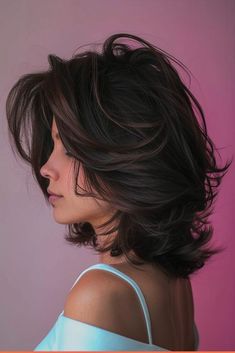 Layers Around The Face, Butterfly Layers, Grey Bob Hairstyles, Feathered Layers, Butterfly Haircut, Long Hairstyle, Medium Bob Hairstyles, Wolf Cut, Shoulder Length Hair Cuts