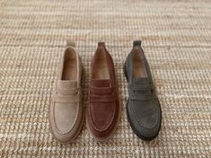 Soft canvas lining transforms this classic Lens silhouette for comfy strolls around the city and around the house! Work penny loafers perfect for everyday. Work shoes trendy for the office. House Work, Trendy Office, Shoes Trendy, Suede Loafers, Penny Loafers, Office Work, Work Shoes, Loafers Men, Low Profile