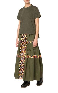 Green cotton blend embroidered long skirt from Sacai featuring a pleated design. Composition: Cotton 50% Composition: Polyester 50% Dry Clean OnlyMade in Japan Chevron Outfit, Design Composition, Luxury Women Fashion, The Military, Sleeveless Maxi Dress, Green Cotton, Military Green, Long Skirt, The Fashion