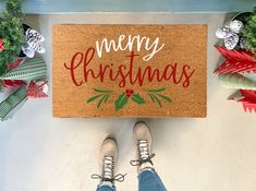 Colorful Merry Christmas Doormat Christmas Welcome Mat, Doormat Layering, Winter Doormat, Holiday Entryway, Christmas Door Mat, Summer Doormat, Spring Doormats, Diy Christmas Door, Door Mat Diy