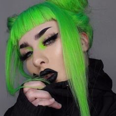 Level 10 Blonde, Black And Green Hair, Black Lights, Creative Hair Color, Dyed Hair Inspiration, Bright Hair