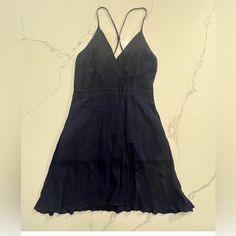 Nwt Esley Navy Blue Lightweight With Lining Sleeveless Summer Dress With Adjustable Spaghetti Straps And Zipper On The Side Please Check Pictures For Measurements As The Size Is Unknown, Seems Like Size Small Casual V-neck Dress With Crisscross Straps, Blue Sleeveless Sundress With Adjustable Straps, Summer Sundress With Spaghetti Straps For Night Out, Date Night V-neck Sundress With Adjustable Straps, Blue Beach Dress With Crisscross Straps, Blue Beach Dresses With Crisscross Straps, Blue Dress With Spaghetti And Crisscross Straps, Casual Sleeveless Dress With Spaghetti Straps And Lining, Casual Sleeveless Dress With Spaghetti Straps