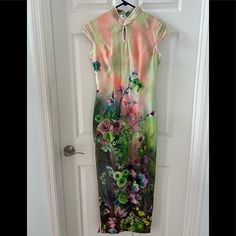 Traditional Chinese Short Sleeve Cheongsam Dress Qipao Dress. It Sz M, But Fit Us Sz S. Silky Feel. New With Out Tags Purple Qipao, Qipao Dress, Cheongsam Dress, Traditional Chinese, Cheongsam, Strawberry Shortcake, Monster High, Green And Purple, Womens Dresses