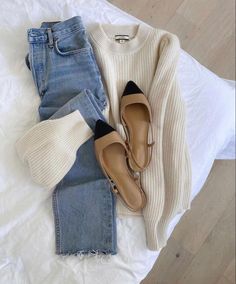 Outfit Flat Lay, Mode Tips, Style Casual Chic, Flats Outfit, Wardrobe Style, Business Casual Outfits