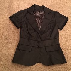 Brand New Maurices Black Pinstriped Short-Sleeve Blazer In Size Small. The Sleeves Are Edged With A Solid Black Ruffle Trim. I Also Have The Matching Pencil Skirt. Fitted Striped Top For Work, Formal Striped Fitted Tops, Formal Fitted Striped Tops, Fitted Striped Blouse For Fall, Fall Striped Fitted Blouse, Short Sleeve Striped Blouse For Office, Striped Short Sleeve Blouse For Office, Striped Fitted Blouse For Work, Black Pinstripe Suit