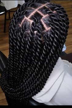 2 Strand Twist Weave Hairstyle, Large Knotless Twist, Knotless Senegalese Twist, Big Twist Braids Hairstyles, Boho Curls, Black Women Braided Hairstyles, Senegalese Twist Hairstyles, Two Strand Twists