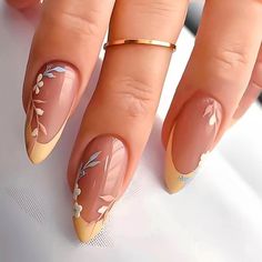 Nails With Flowers, Pink Stiletto Nails, Long Press On Nails, Purple Nail, Fake Nails With Glue, Yellow Nails, Stick On Nails, Floral Nails