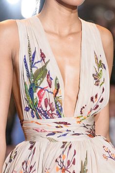 자수 디자인, Zuhair Murad, Zac Posen, Giambattista Valli, Mode Inspiration, Fancy Dresses, Fashion Details, A Dress, Couture Fashion