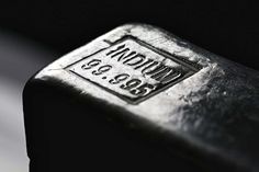 a silver bar with the word monday on it