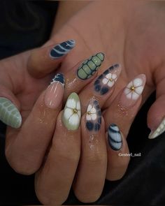 Aura Gem Nails, Nail Inspo Summer Colorful, Outfit To Get Nails Done, Classy Colorful Nails, Classy Tropical Nails, Butterfly Design On Nails, Green And Blue Almond Nails, Beabadoobee Theme Nails, Cute Nail Ideas Winter