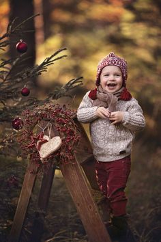 Toddler Christmas Photos, Christmas Photoshoot Kids, Christmas Pictures Kids, Christmas Mini Shoot, Christmas Tree Farm Photos