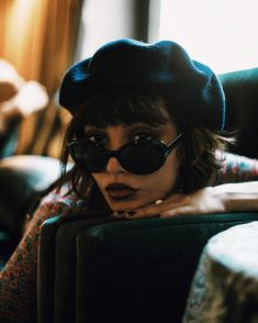 Baret Outfit, Taylor Lashae, Look Retro, Paris Mode, Manx, French Girl, Mode Inspiration, Photography Inspo