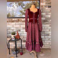 Great Condition. No Holes Or Stains. The Polkadot Fabric Does Seem To Be A Little Faded Most Likely Due To The Age Elegant Fitted Long Sleeve Peasant Dress, Bohemian Fitted Costume Dress, Fitted Bohemian Costume Dress, Long Gowns, Gunne Sax, Long Gown, The Age, Bodice, Dresser