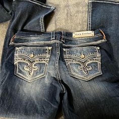 Brand New Without Tags Mexican Pants, Dream Pants, Outfit Cowboy, Country Jeans, Dream Jeans, Jeans Mid Rise, 2000s Fashion Outfits, Rock Revival Jeans, Cute Boots