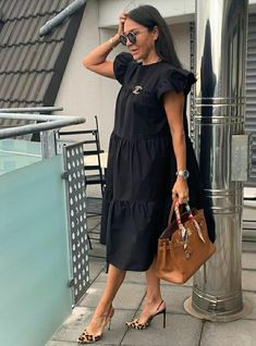 Work Outfits Women, Lolita Fashion, Black Is Beautiful, Maternity Dresses, New Outfits, Work Outfit, Dress Skirt, Casual Wear, Cold Shoulder Dress