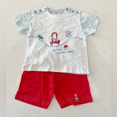 Catimini Tshirt And Shorts En Route Short Short Sleeve Car Set Size: 18 Months White/Red Nwt Measurements: Top: Underarm To Underarm Lying Flat: 12.25” Length: 13.5” Shorts: Hip To Hip Lying Flat: 8” Length: 11.5” Tshirt And Shorts, Boys Winter Clothes, Baby Boy Winter Outfits, Navy Outfit, Yellow Outfit, Floral Outfit, Sweaters And Leggings, Car Set, Shirt And Pants