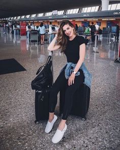 Airport Attire, Airport Outfit Summer, Flight Outfit, Comfy Travel Outfit, Holiday Outfits Women, Travel Clothes Women