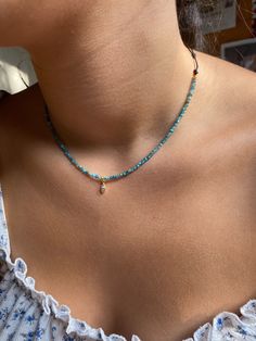 Gemstone Beaded Jewelry, Necklace Diy Ideas, Small Beads Jewelry, Gemstone Necklace Diy, Stone Choker Necklace, Pink Gemstone Necklace, Gemstone Choker Necklace, Blue Gemstone Necklace, Gemstone Choker