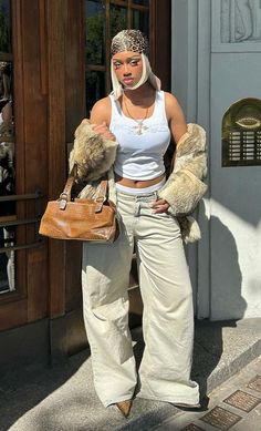 200s Streetwear, Outfit For Brunch, Australian Winter Fashion, Brunch Nyc, Outfits Los Angeles, Autumn Outfit Ideas, Aesthetic Overalls Outfit, Nyc Outfits, California Outfits