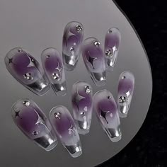 Korean Purple Nails, Y2k Purple Nails, Purple Korean Nails, Lilac And Silver Nails, Purple Aesthetic Nails, Purple Gel Nails Ideas, Purple Y2k Nails, Purple Silver Nails, Purple Nails Aesthetic