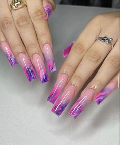 Coffin Ombre, Unghie Sfumate, Purple Acrylic Nails, Summer Nail Designs, Purple Nail Designs, Purple Nail, Dope Nail Designs, Long Acrylic Nails Coffin, Acrylic Nails Coffin Pink