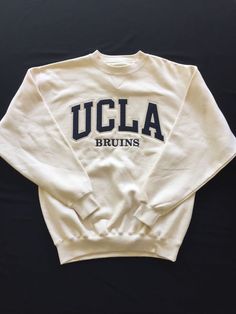 Big Sweatshirt, Ucla Bruins, College Sweatshirt, Sweatshirt Outfit, Cute Sweatshirts, Vintage Hoodies, 가을 패션, One By One