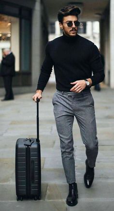 Men's Business Outfits, مرسيدس بنز, Mens Business Casual Outfits, Herren Style, Turtleneck Outfit, Hipster Mens Fashion, Elegante Casual, Winter Outfits Men, Mens Fashion Casual Outfits