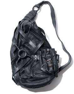 Cooler Style, Shoulder Backpack, Black Leather Purse, Black Purse, Purse Black, Black Bag, Mode Inspiration, Balenciaga City Bag