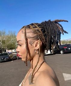 Braids On Older Women, Loc Dye, Natural Hair Woman, Dyed Hair Inspiration, Quick Braided Hairstyles, Dread Hairstyles