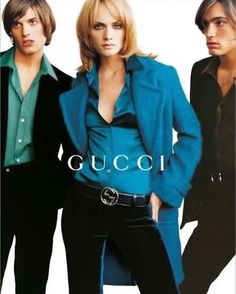 Gucci F/W 1995 Tom Ford runway and campaign mohair coat For Sale at 1stDibs 1990s Fashion Trends, Gucci Ad, Gucci Campaign, Sophie Dahl, Tom Ford Gucci, High Fashion Trends, Gucci Coat, Amber Valletta, Mode Editorials